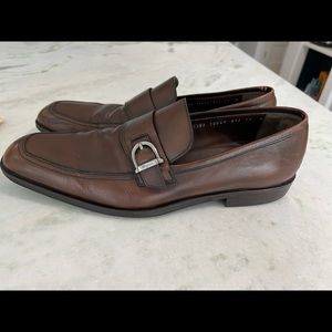 Excellent condition Salvatore Ferragamo brown buckle dress shoes